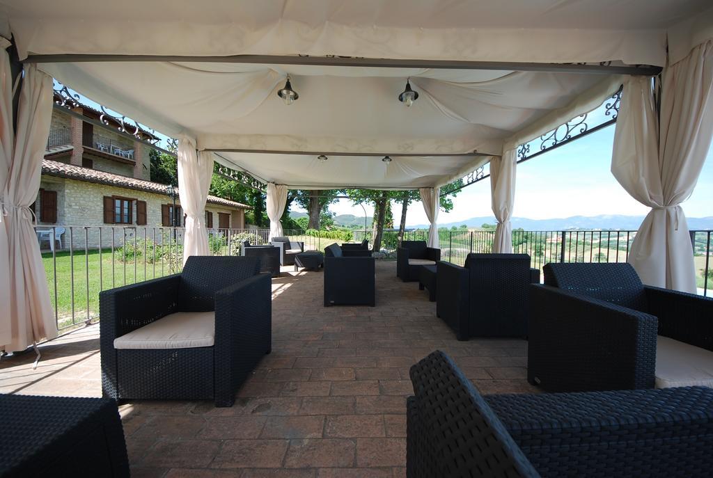 Spoleto By The Pool Pension Buitenkant foto