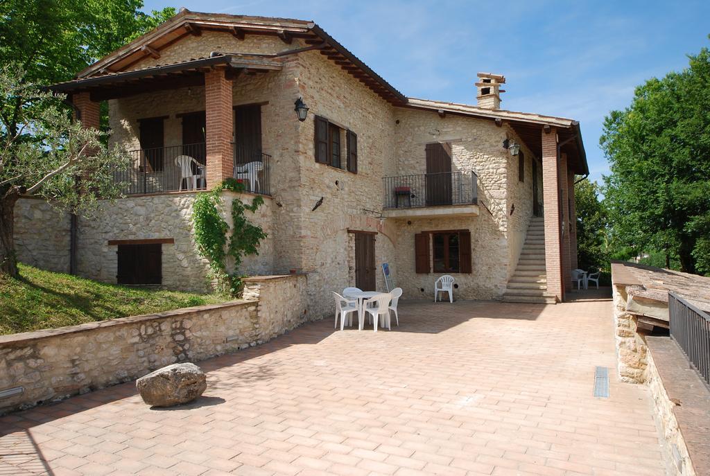 Spoleto By The Pool Pension Buitenkant foto