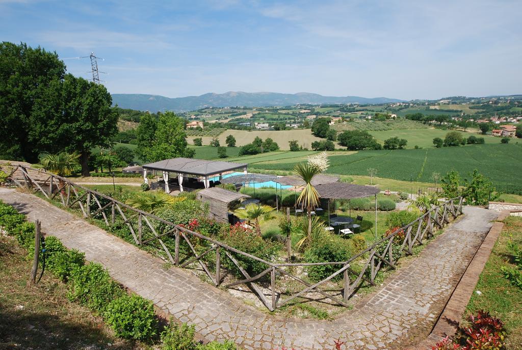 Spoleto By The Pool Pension Buitenkant foto
