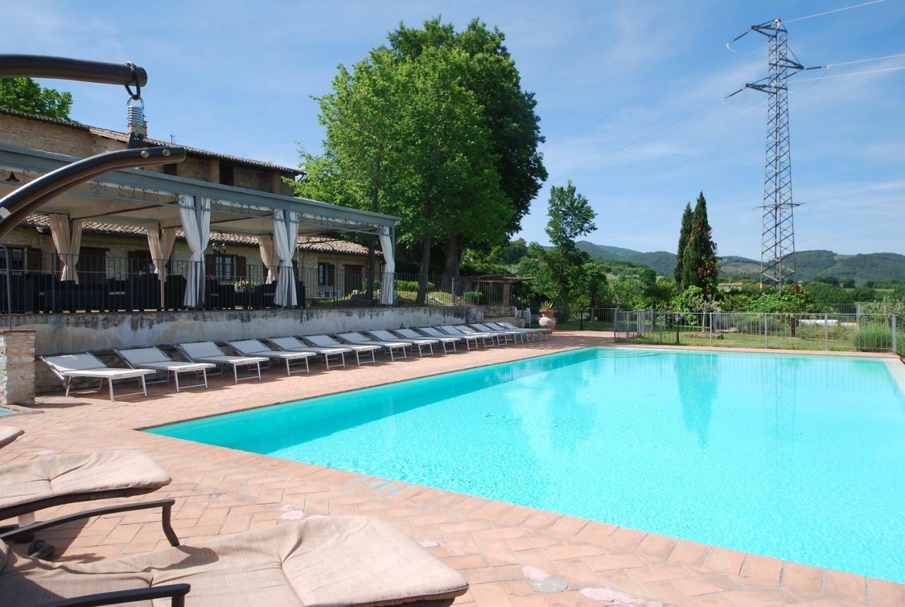 Spoleto By The Pool Pension Buitenkant foto